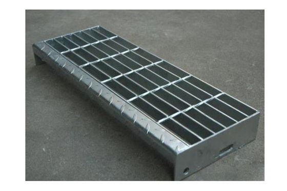 T4 ελεγμένα αμπαρωμένα Platenosing βήματα 60mm σκαλοπατιών σχαρών μετάλλων πίσσα